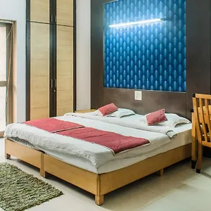 *** Guest house Elevate Residency India