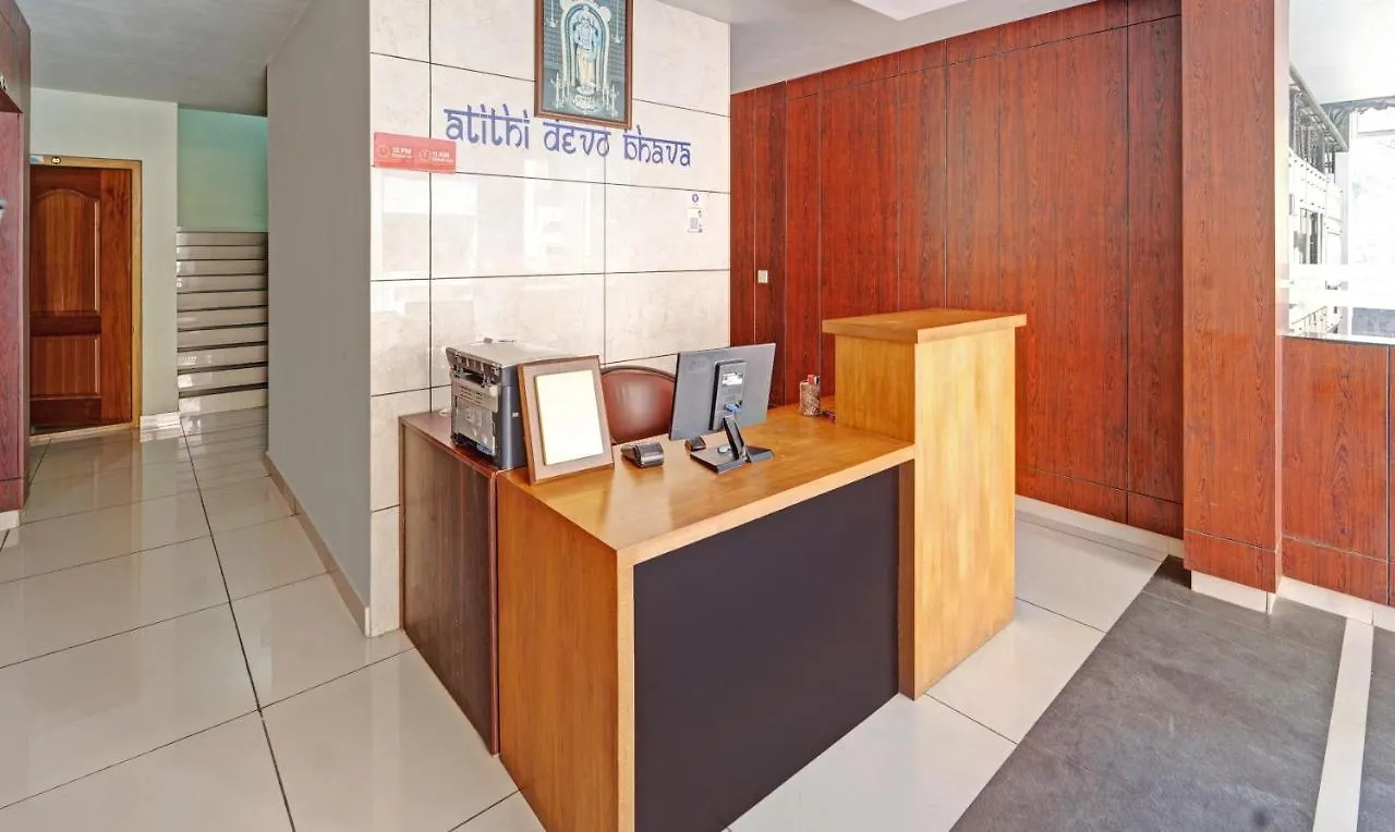 Sreepathi Nirmalyam 400 Mts From Guruvayoor Temple Hotel Guruvayur
