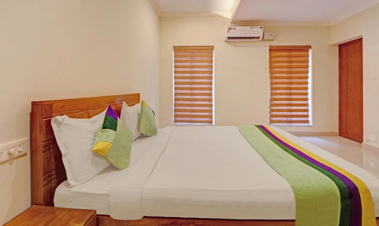 Sreepathi Nirmalyam 400 Mts From Guruvayoor Temple Hotel Guruvayur