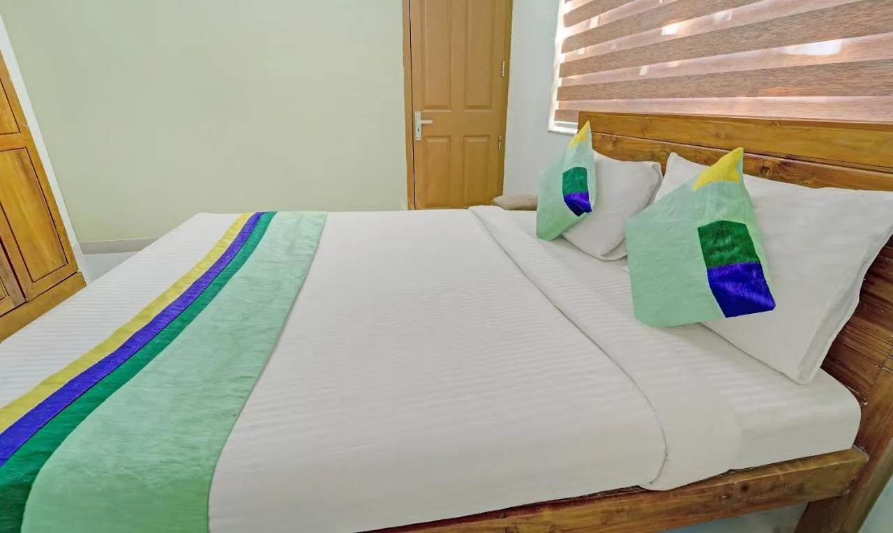 Sreepathi Nirmalyam 400 Mts From Guruvayoor Temple Hotel Guruvayur 3*,